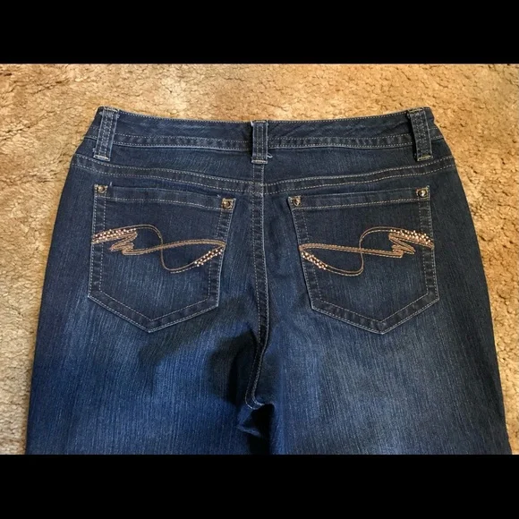 Ladies New Directions Weekend Denim Capris Size 6 - Picture 3 of 5